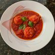 49. Albóndigas de cerdo con tomate