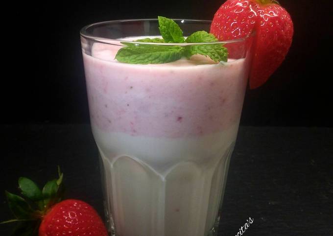 Erdbeer Shake (Milch) à la Dalgona Rezept von Carmecita&amp;#39;s_Baking_and ...