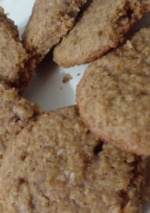 Una foto de Cookies de coco para enamorar 😍 galletas/galletitas/masitas