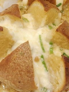 韓式爆漿香蒜麵包 的食譜成品照片