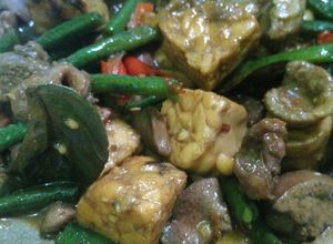 Foto resep Oseng Tempe,ampela hati ayam Dan kacang panjang