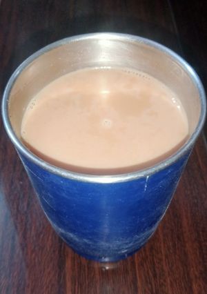 अदरक वाली चाय (Adrak wali chai recipe in hindi) रेसिपी मुख्य फोटो