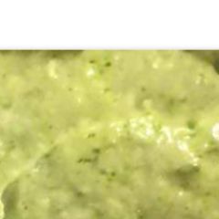 A picture of Avocado chutney.