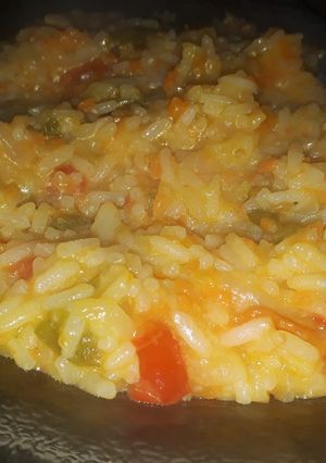 Una foto de Arroz con verduritas!! 🌶🥕