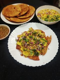 દાળ રોટી દાળ પકવાન (Dal Roti Dal Pakwan Recipe In Gujarati) રેસીપી મુખ્ય ફોટો