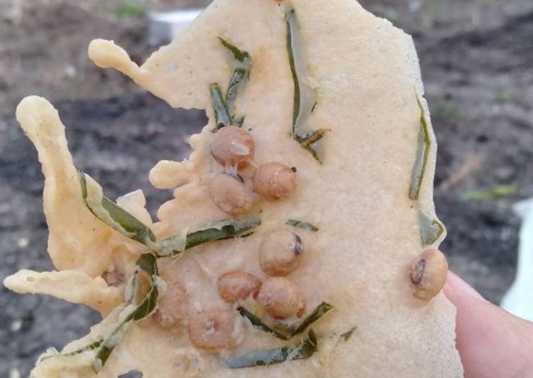 Peyek Kacang Kedelai