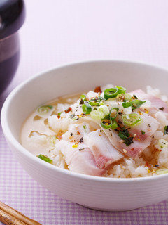 【家樂福廚房】低熱量輕食》鯛魚片茶泡飯 的食譜成品照片