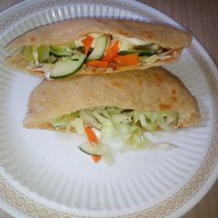 A picture of Pocket shawarma.