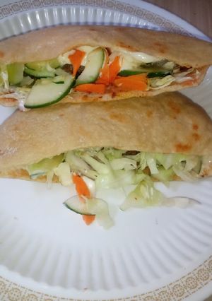 A picture of Pocket shawarma.