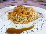 A picture of garlic soy sauce