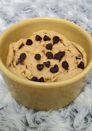 Une photo de Pâte à cookie crue 🍪
