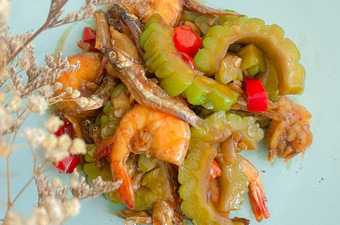 Bagaimana Membuat Tumis Pare Udang Teri, Sempurna