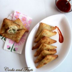 A picture of Potato and Cheese filled Samosas / Fried Pastries.