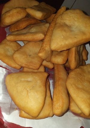 Una foto de 💖 torta frita y pan casero