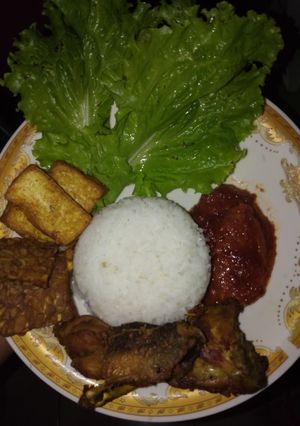 Foto resep Pecel ayam/lele sambal lamongan