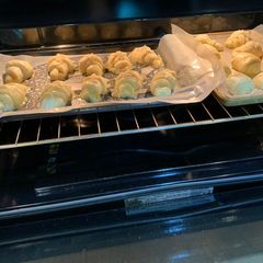 A picture of Croissants (Plain, Chocolate, Cheese, and Almonds).