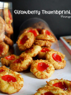 Foto resep Strawberry Thumbprint Cookies