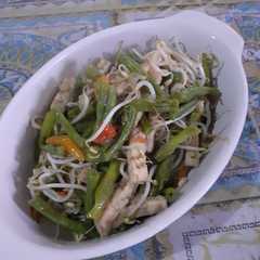 A picture of 31. Tumis touge + kacang panjang.