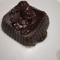 A picture of Lava cake.