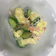 A picture of Potato salad.