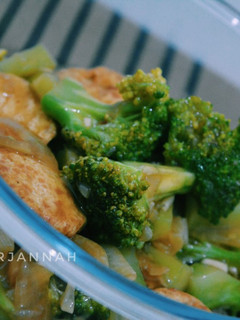 Foto resep Brokoli Egg Tofu