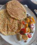 Tortitas saladas de Zucchini & Entrante de Tzaziki con aceitunas griegas & tomates cherry 🩵