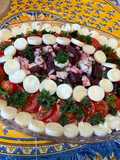 Salade de tomates, coeurs de palmier et betteraves rouges au Saint Agur