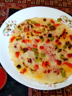 रवा उत्तपम (Rava Uttapam Recipe in Hindi) रेसिपी मुख्य फोटो