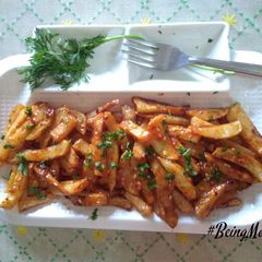 A picture of Honey chilli french fries.