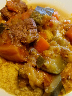 Una foto de Cous cous de cordero o ternera