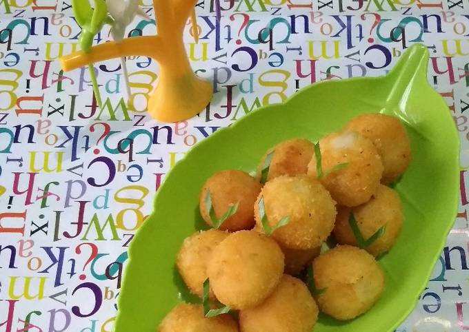 Langkah Mudah untuk Membuat Singkong Keju Isi Coklat, Enak