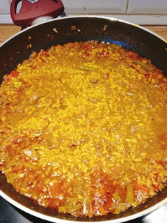 Una foto de Paella de higaditos de pollo