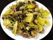 A picture of bao tử cá basa xào