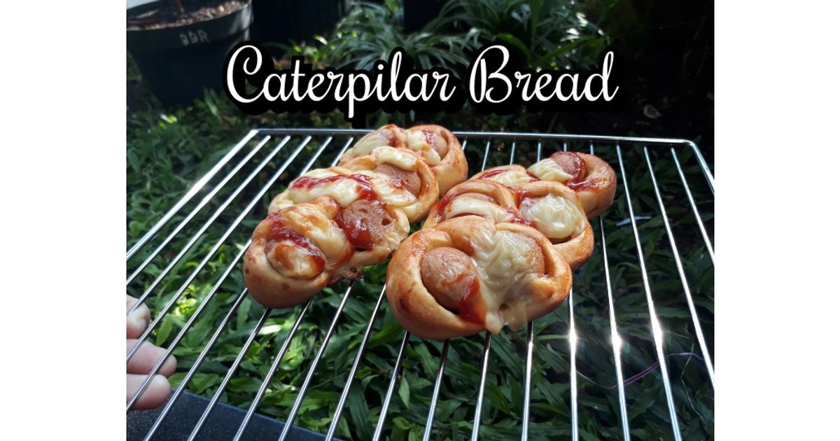 Resep Caterpilar Bread Atau Roti Sosis oleh chandatawa - Cookpad