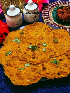 जवार थेपला रेसिपी मुख्य फोटो
