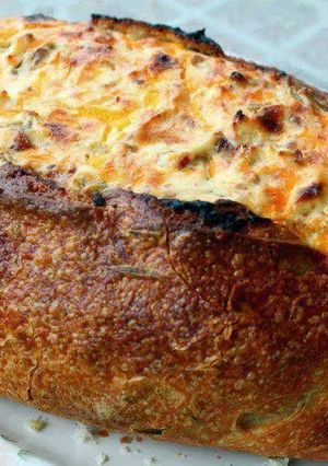 A picture of Cheesy Baked Dip.