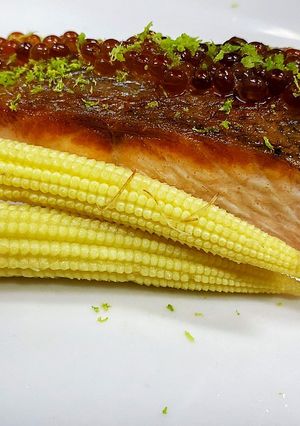 檸香乾煎鮭魚菲力肉排 的食譜成品照片