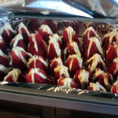 A picture of Strawberry cheesecake bites.