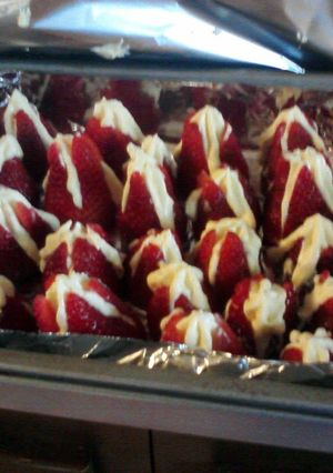A picture of Strawberry cheesecake bites.