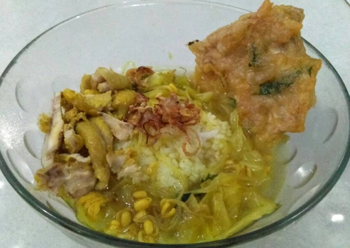 Nasi, soto ayam & tempe goreng