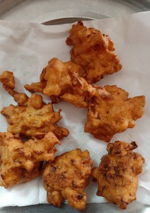 A picture of Mixed pakoda.