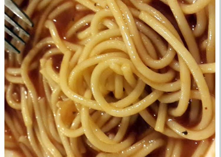 Steps to Make Any-night-of-the-week Tomatoe Sauce Spaghetti