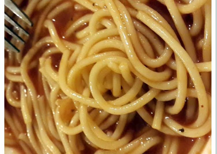 Recipe of Any-night-of-the-week Tomatoe Sauce Spaghetti