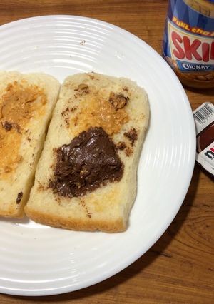 Foto resep Roti tawar dengan selai cokelat dan kacang