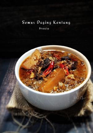 Foto resep Semur Daging Kentang Presto