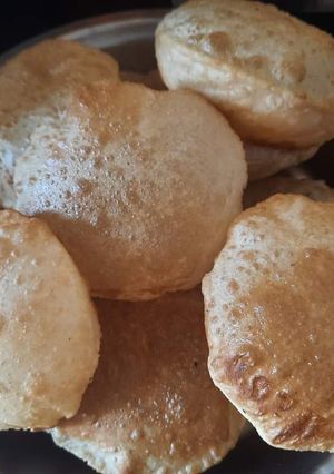 अजवाइन पूरी (Ajwain Puri recipe in hindi) रेसिपी मुख्य फोटो