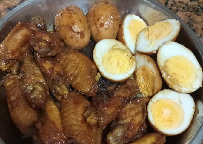 Sayap ayam kecap dan telur (losoi kaiyik kaitan) msakan hongkong