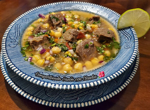 Una foto de Carne de res con garbanzo en su jugo🌺