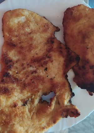 Una foto de Pechuga de pollo empanada