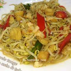 A picture of Tumis taoge ikan asin.